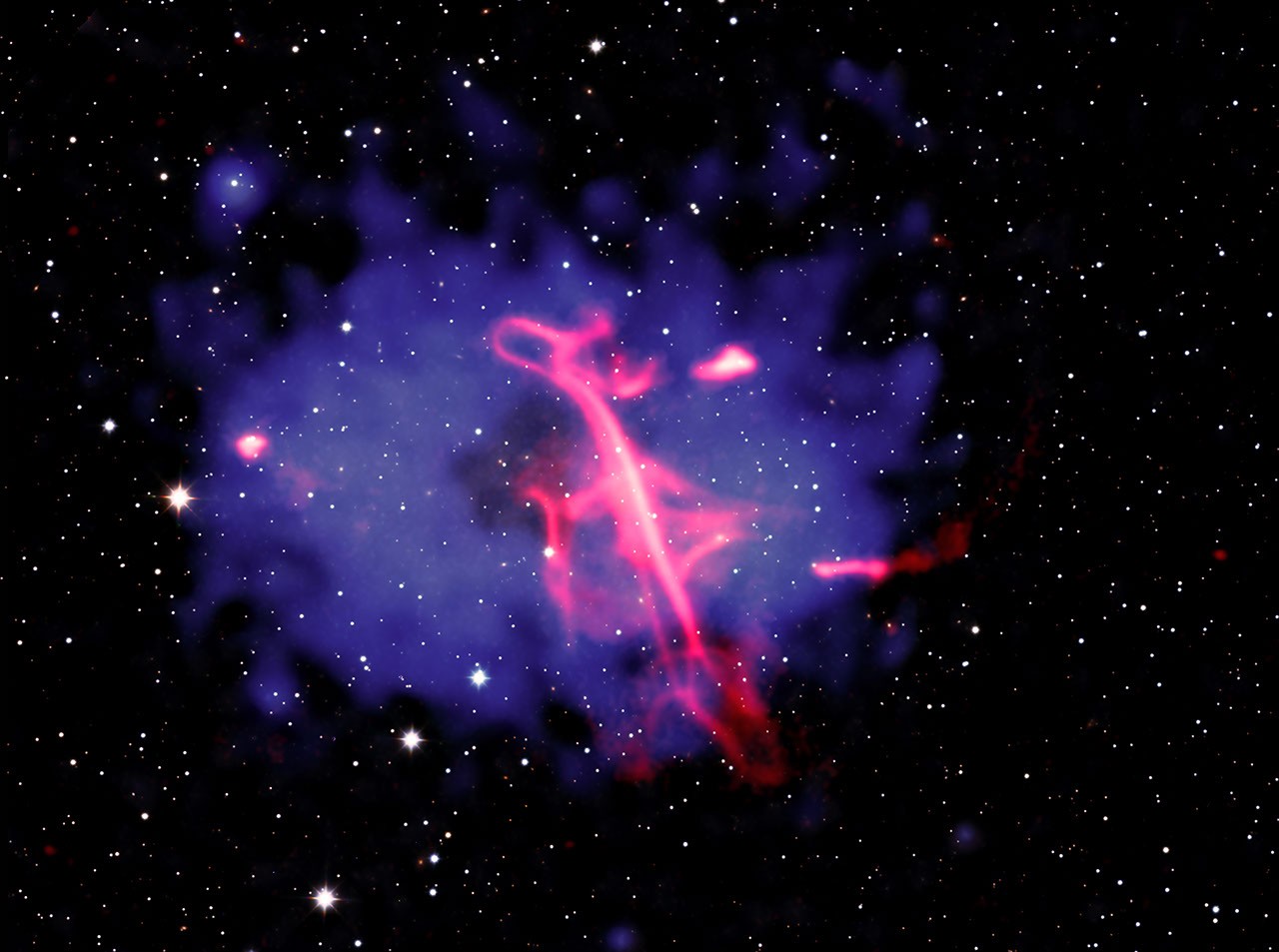 NASA APOD: „klucz wiolinowy” — nietypowe źródło rentgenowsko-radiowe
