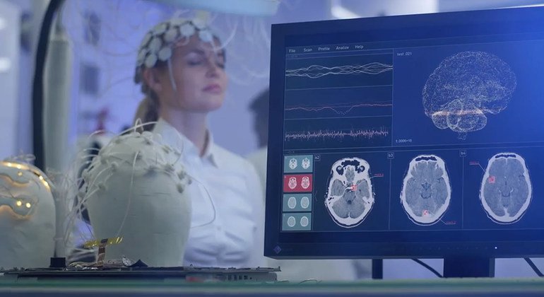 ONZ wzywa do limitów neurotechnologii wobec danych mózgowych